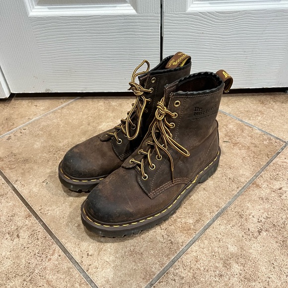 1460 Doc Martens Crazy Horse Leather Lace Up Boots - Picture 1 of 9